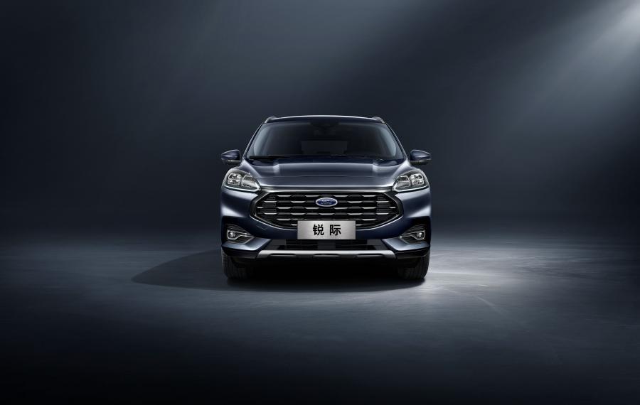  Ford Escape Titanium 2019 года  (CN) (фото 21 из 28)